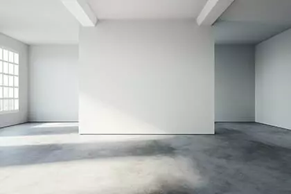 Fit im Ausbau Hochwertige Oberflächen Ein leerer Raum