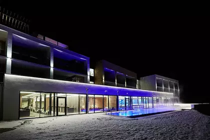 Entspannung Hüttenhof Außenansicht Pool Der Pool des Hüttenhof Entspannungshotels