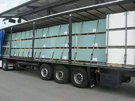 Tools Sendungsverfolgung LKW mit aufgeladenen Waren