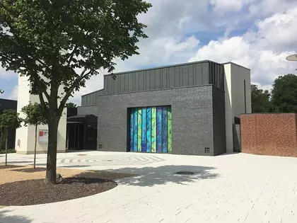 Ein Kirchengebäude