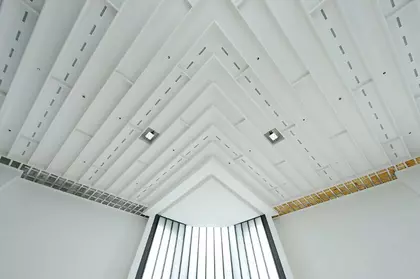 Decke in einem Kirchengebäude