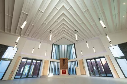 Eingangsbereich Kirchengebäude