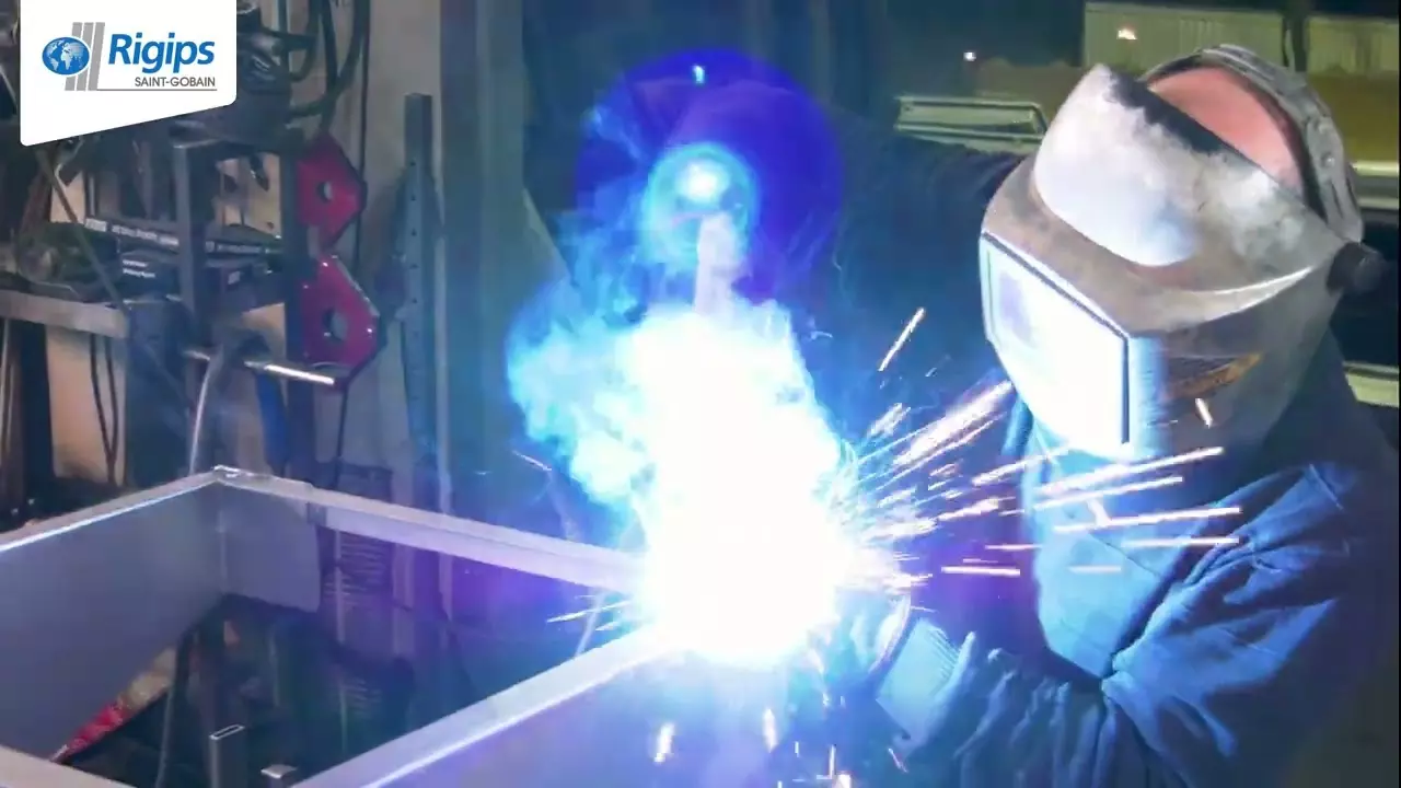Rigips Glasroc X Outdoor Stele Making of - Video - Außenanwendung - Vom Entwurf zum fertigen Produkt thumbnail