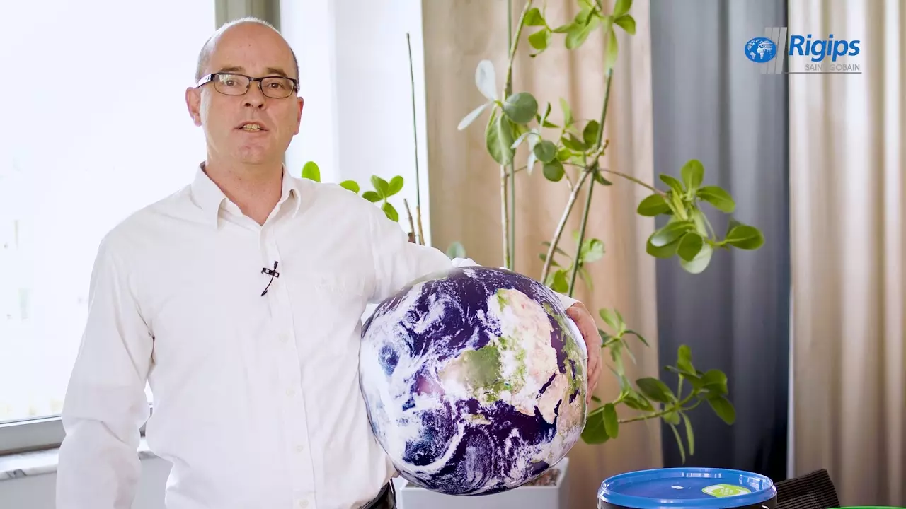 Rigips ProMix Fertigspachtel im neuen Recyclingeimer - Typisch RIGIPS thumbnail